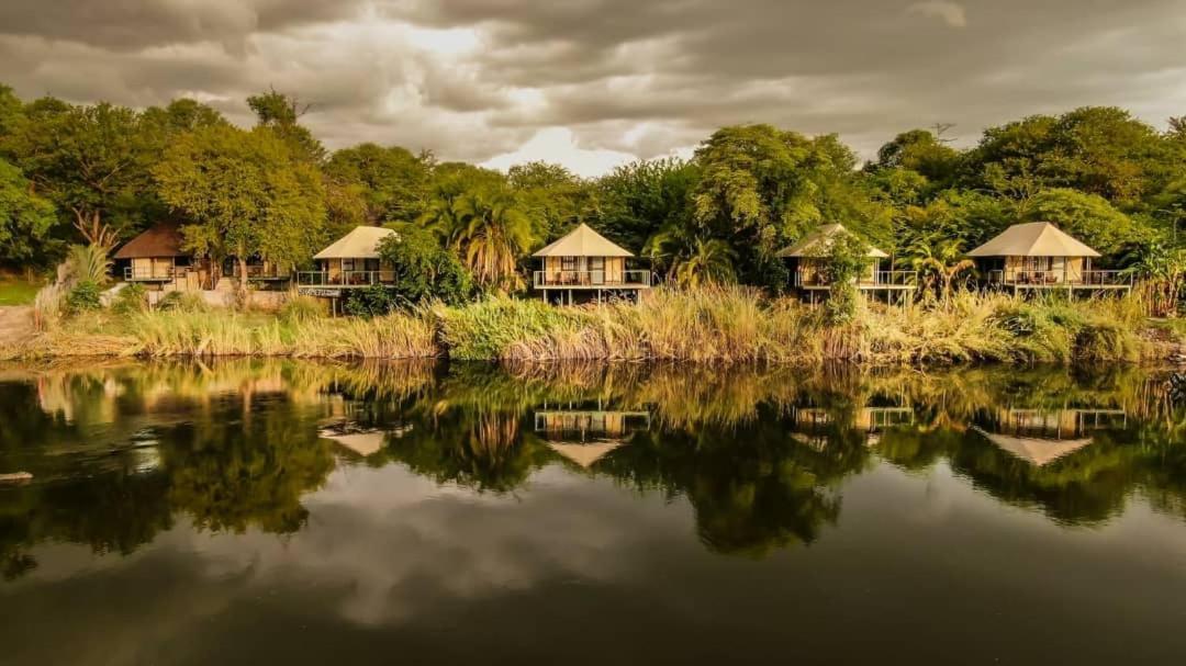Shametu River Lodge Divundu Extérieur photo