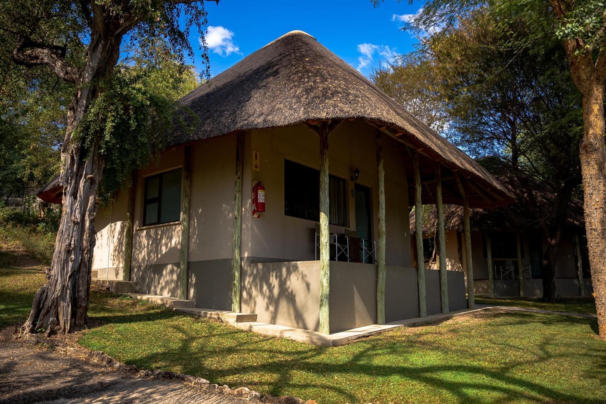 Shametu River Lodge Divundu Extérieur photo