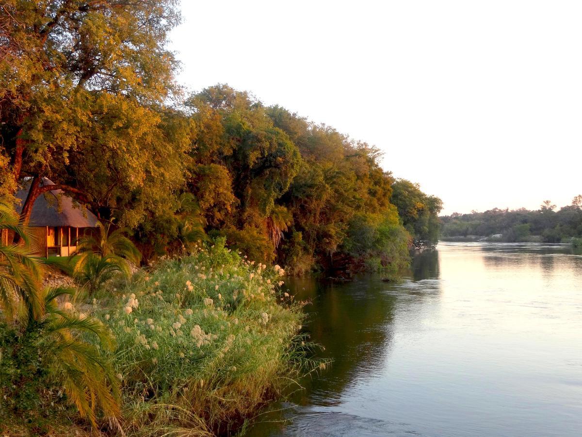 Shametu River Lodge Divundu Extérieur photo